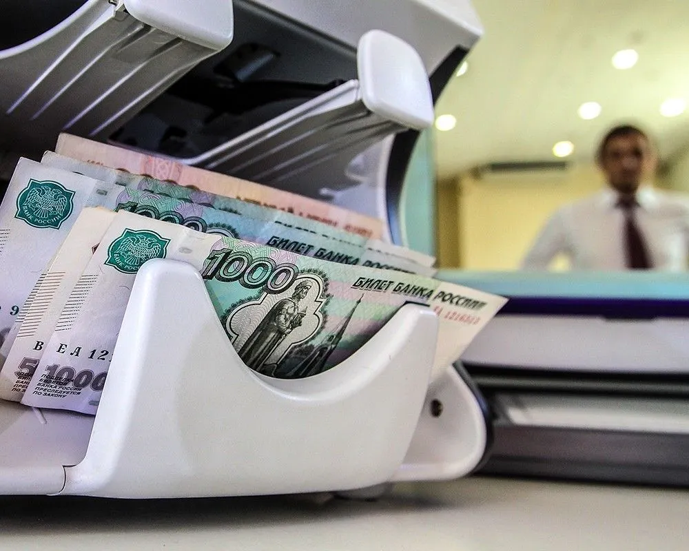 «Вой, крик, беда-бедища»: депутаты ярославской облдумы предлагают поднять зарплату чиновников