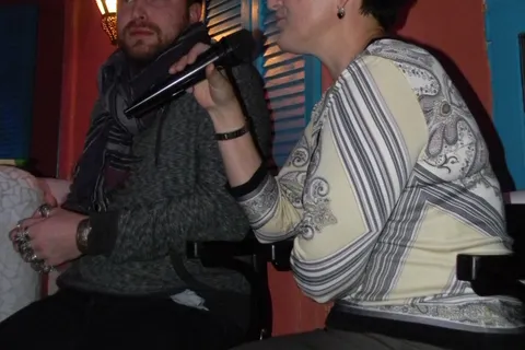 По-чесноку: доказательства, что школа-зло были не убедительными, также как то, что миром "рулят" женщины