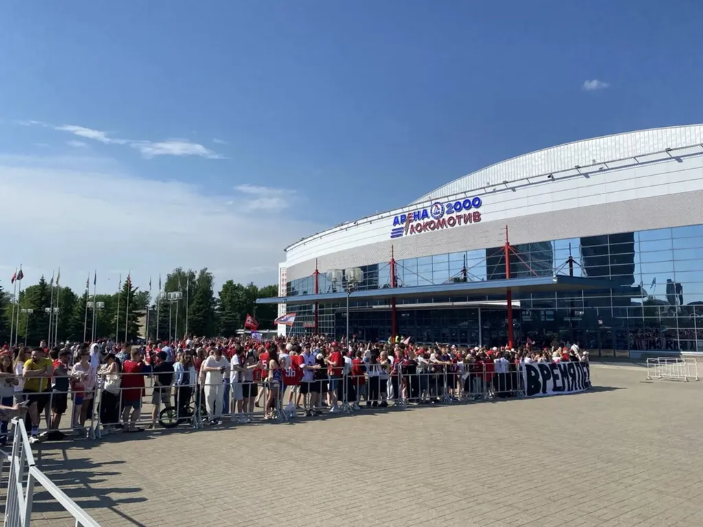 Ярославцы предложили выложить дорогу к «Арене 2000» чемпионской плиткой