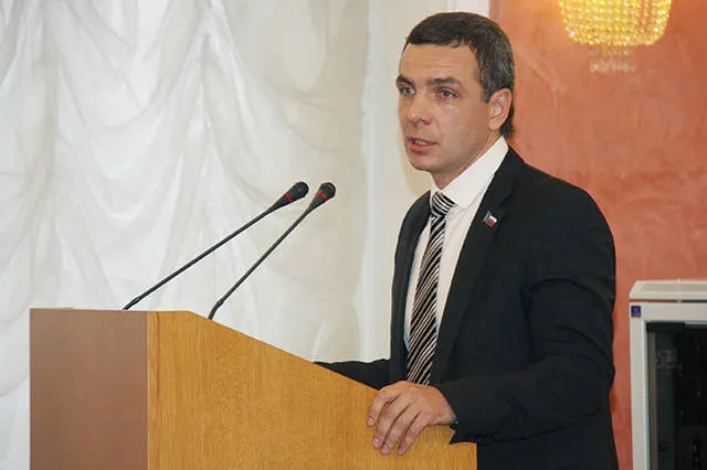 Алексей Малютин продлил контракты со своими заместителями на два года