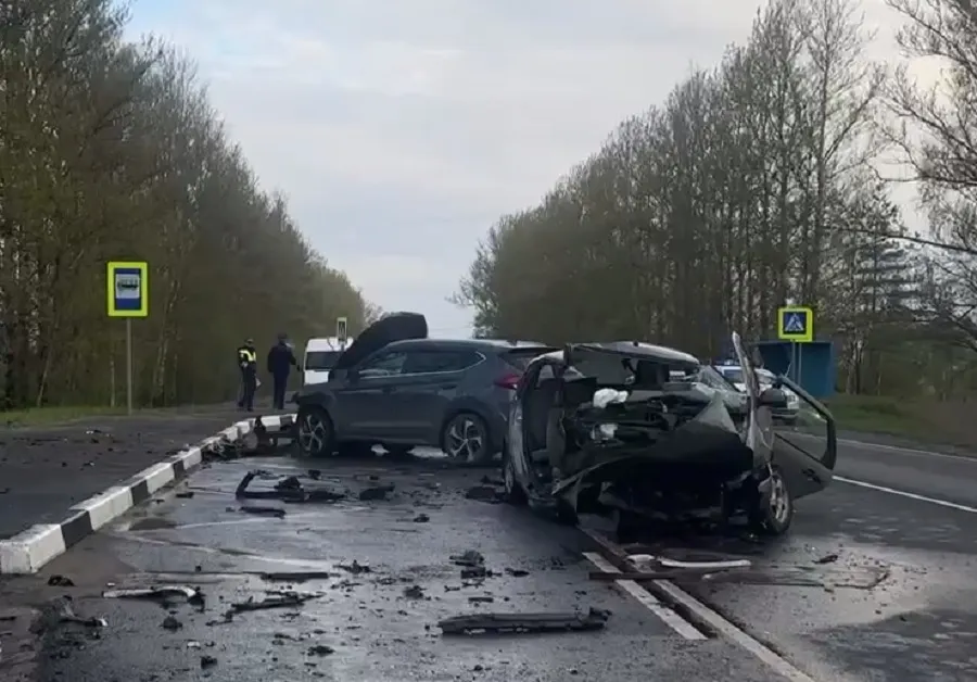 В ДТП под Ярославлем пострадали четыре человека