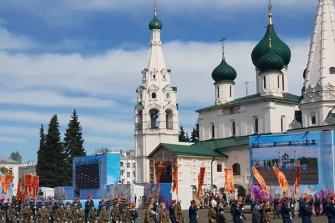 Парад Победы в Ярославле: фоторепортаж 