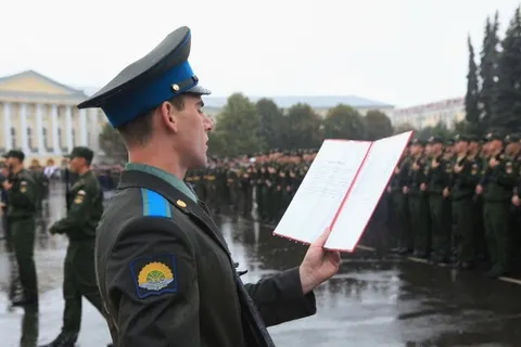 В Ярославле курсанты Военно-космической академии имени Можайского присягнули Родине