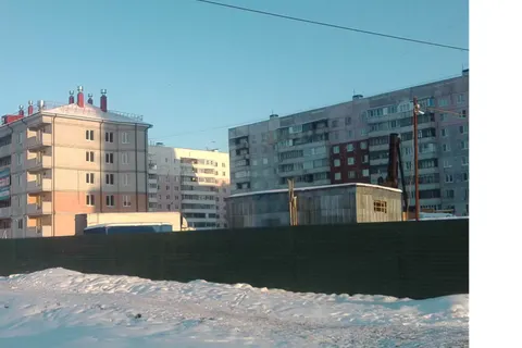 На 29 стройплощадках Ярославля установлены ограждения нового образца
