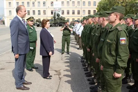 В Ярославле торжественно отметили День Государственного флага России
