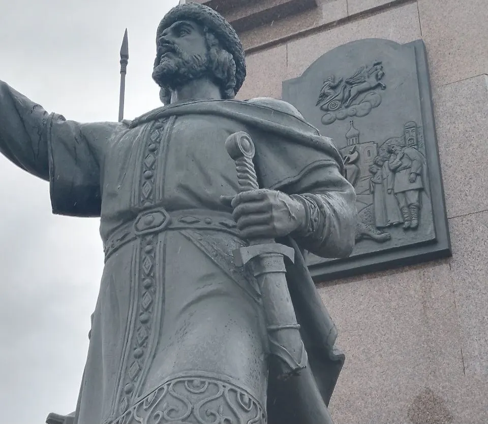 Ярославские власти вернут меч Ярославу Мудрому