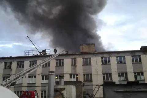 Пожар в  производственном  цехе Ярославского моторного завода ликвидирован