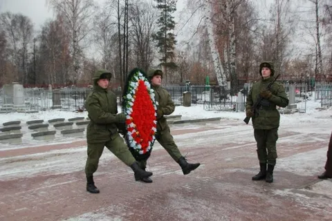 В Ярославле прошли памятные мероприятия в честь Дня героев отечества