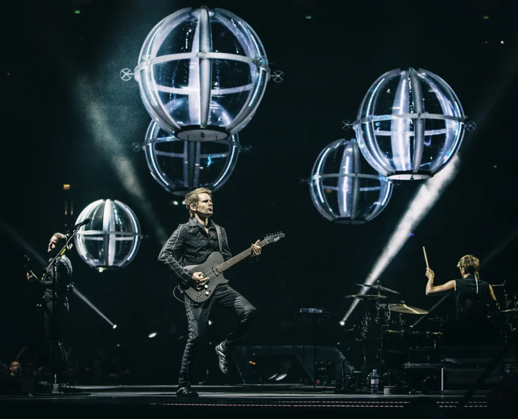 Ярославль: концерт Muse «Drones World Tour» в Киномакс-Аура