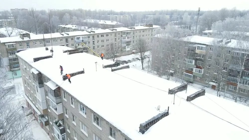 Мэр Ярославля посчитал почищенные от снега крыши