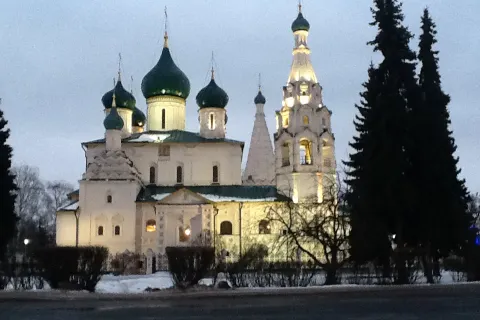 Советская площадь Ярославля к Новому году готова. С фото
