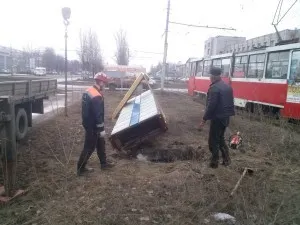 В Ярославле демонтировали более 250 незаконных рекламных конструкций