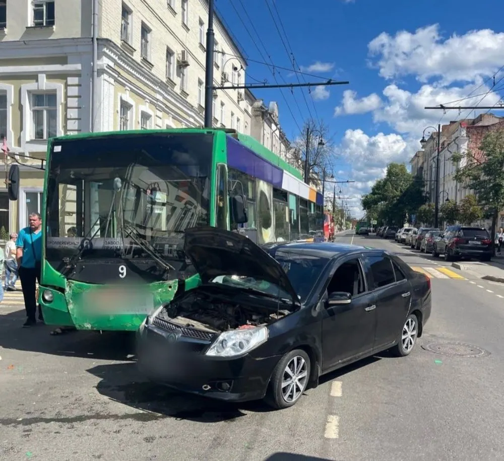 В Рыбинске в аварии с троллейбусом пострадали люди