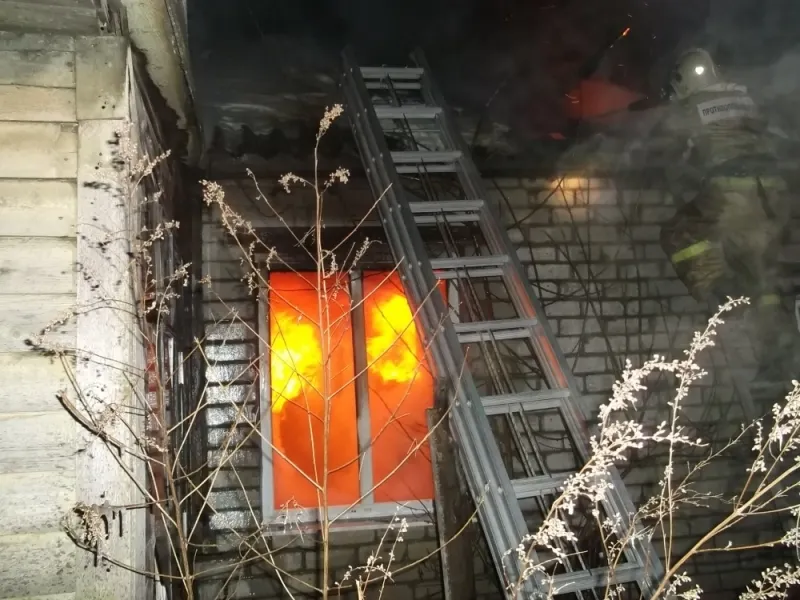 В Борисоглебском районе сгорел жилой дом