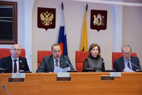 Депутаты Ярославской областной думы будут искать в бюджете 21 миллион рублей на школьные учебники