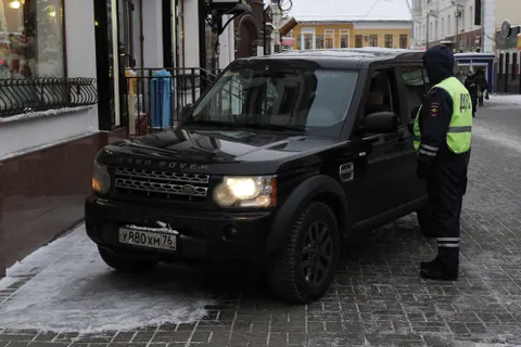 Из пешеходных зон в центре Ярославля эвакуировали автомобили