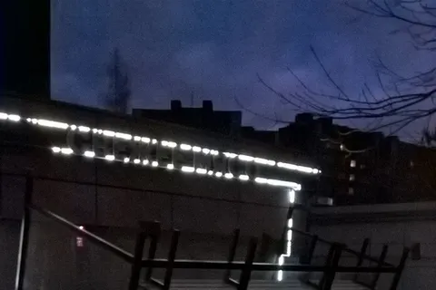 В Ярославле из-за ураганного ветра упала стена подъезда