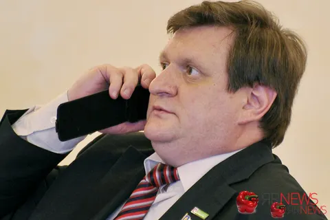 В Ярославле депутаты муниципалитета совмещают приятное с полезным. Фото