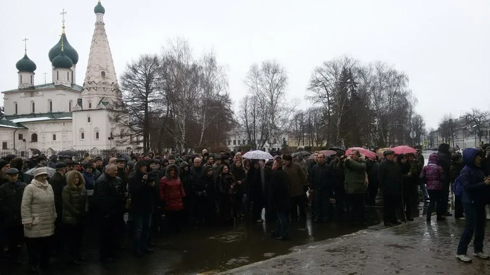 Ярославцы почтили память Бориса Немцова