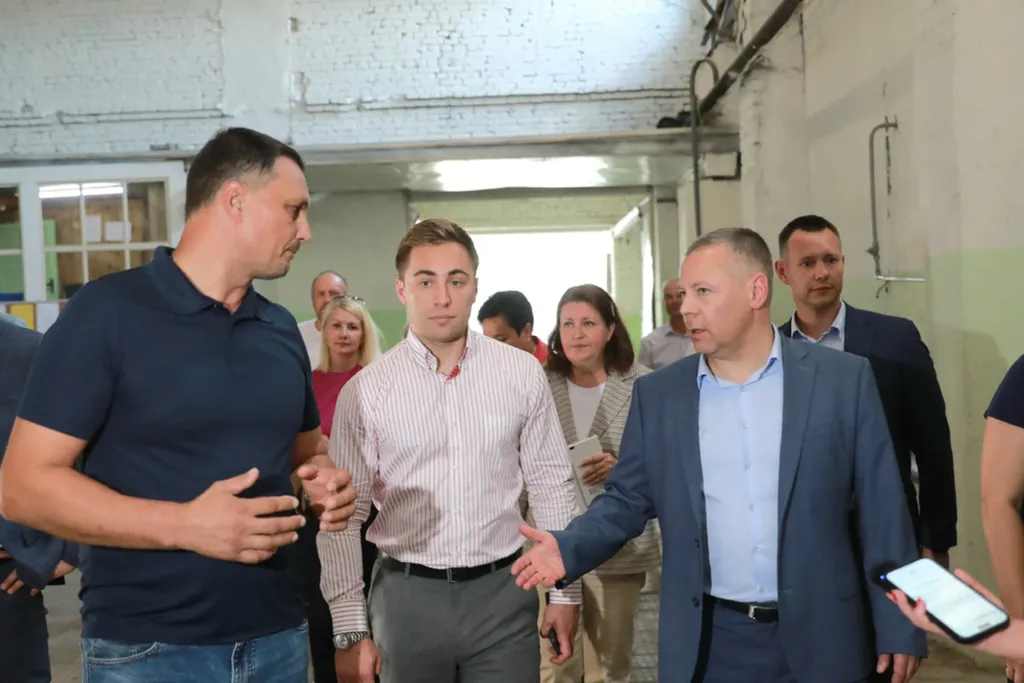 Ярославский губернатор встретился с коллективами борисоглебских предприятий