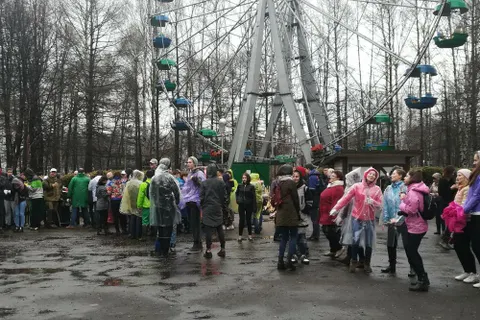 Субботник в Ярославле: депутаты позитивят, как хотят