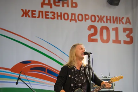 В Ярославле отметили День железнодорожника. Фоторепортаж