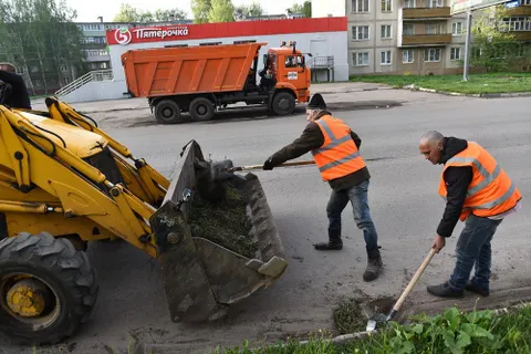 Уборка Ярославля ведется в круглосуточном режиме