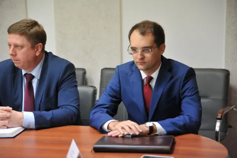 Дмитрий Миронов представил новых исполняющих обязанности заместителей председателя регионального Правительства