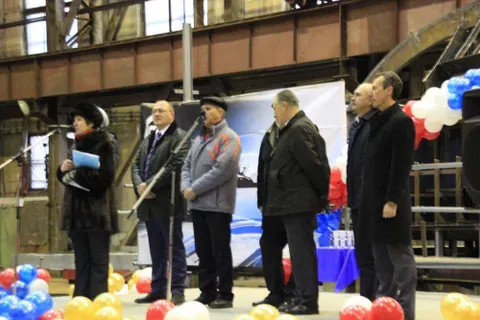 На Ярославском судостроительном заводе заложили ледовый катер