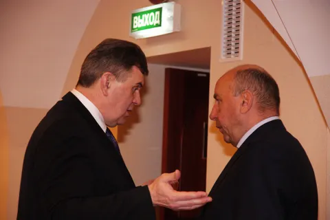 Внеочередное заседание Ярославской областной Думы  состоялось сегодня при полном аншлаге