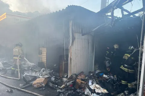 Прокуратура начала проверку по пожару на Сенном рынке Рыбинска