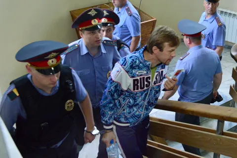 Начала суда над  мэром Ярославля журналисты ждали пять часов. Фоторепортаж