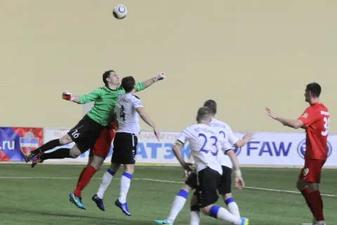 Ярославский «Шинник» на выезде выиграл у красноярского «Енисея»