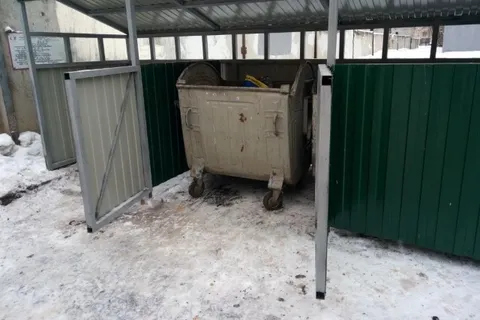 В Ярославле установили еще одну контейнерную площадку нового образца
