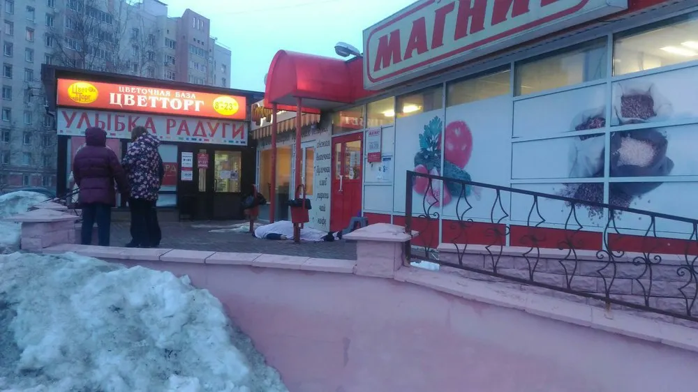 Ярославец умер у входа в супермаркет
