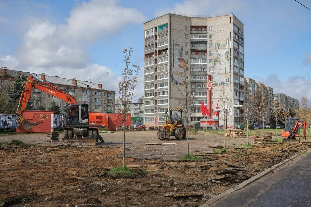 В Ярославской области начали благоустраивать 18 общественных территорий