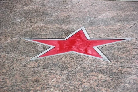 Ярославль одевается в праздничное убранство