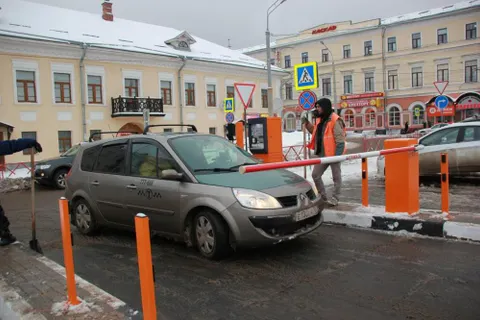 В Ярославле ежедневно платными парковками пользуются 200 автомобилистов