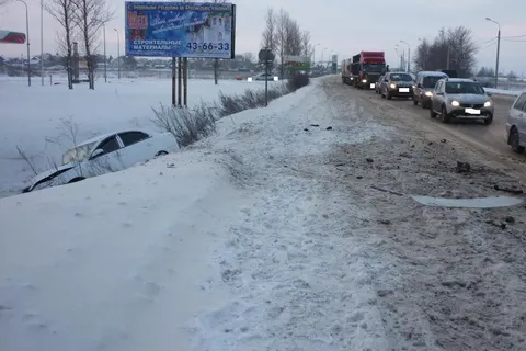 После ДТП на ЮЗОД два водителя доставлены в больницу