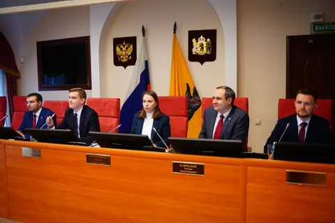 В Ярославской областной Думе прошло первое заседание молодежного парламента