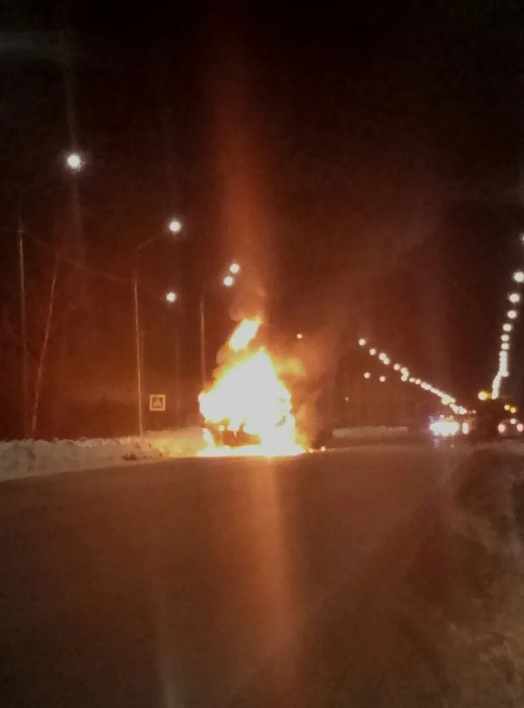 На окружной дороге в Ярославле загорелась фура