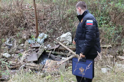 В Ярославле детский омбудсмен требует ограничить доступ к опасному недострою