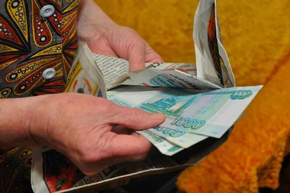 Ярославские полицейские задержали молодую даму, наживавшуюся на пенсионерах