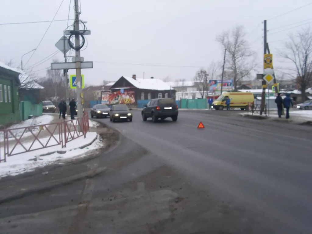 В Ярославле под колеса иномарки угодила 10-летняя девочка