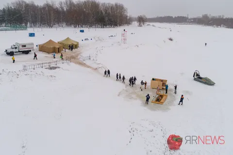 Крещение в Ярославле: фоторепортаж Ильи Бесхлебного