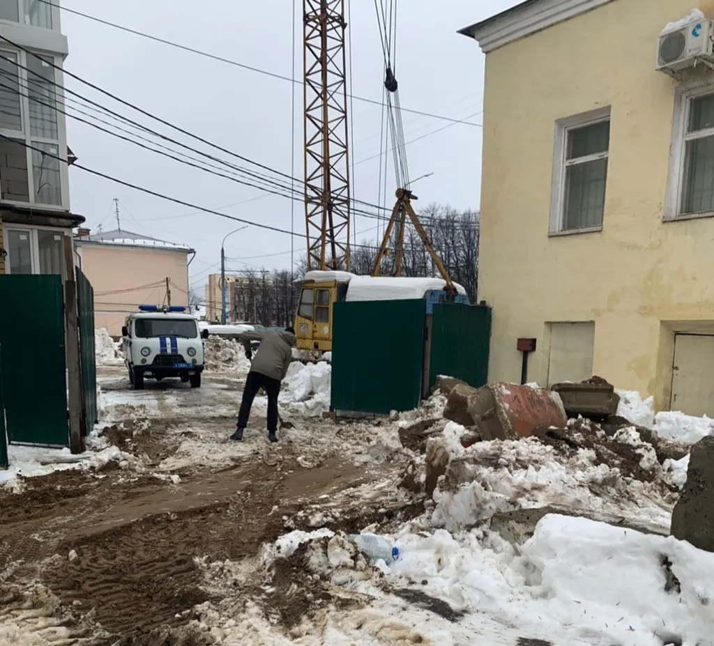 В Ярославле на стройку многоквартирного дома вызвали полицию