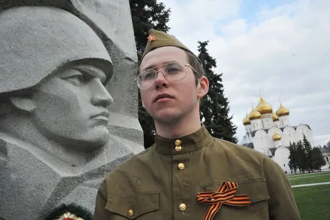 Более двухсот ярославцев приняли участие в песенном флэшмобе «Великие песни великих земляков»