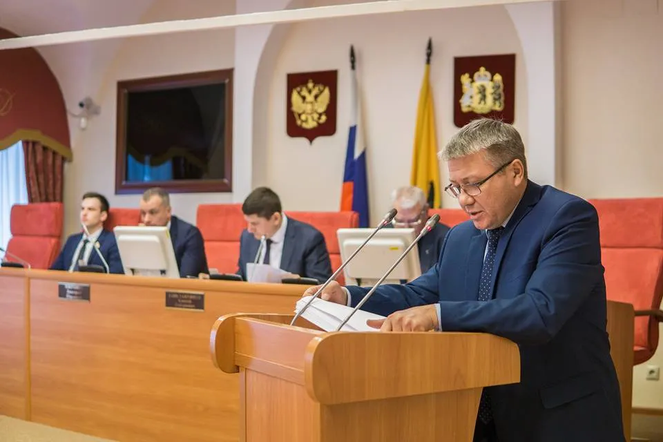 Депутатам облдумы департамент здравоохранения провел сеанс психотерапии от бессоницы