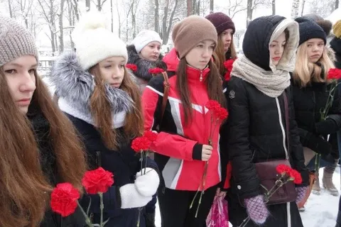 В Ярославле прошел митинг в память о снятии блокады Ленинграда