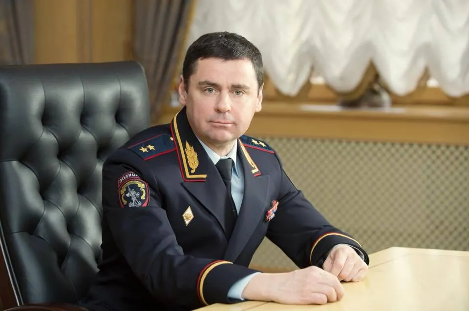 Ярославский губернатор опубликовал свои фото в форме полиции